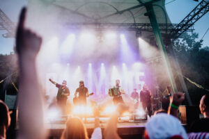 The O’Reillys and the Paddyhats